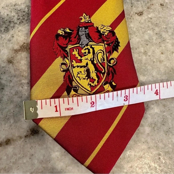 Harry Potter House Of Gryffindor Red & Gold Neck Tie - Picture 6 of 6
